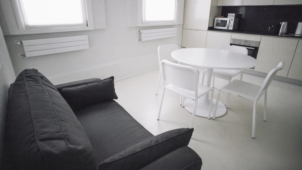 Italianway-Turati Apartment Milan Bagian luar foto